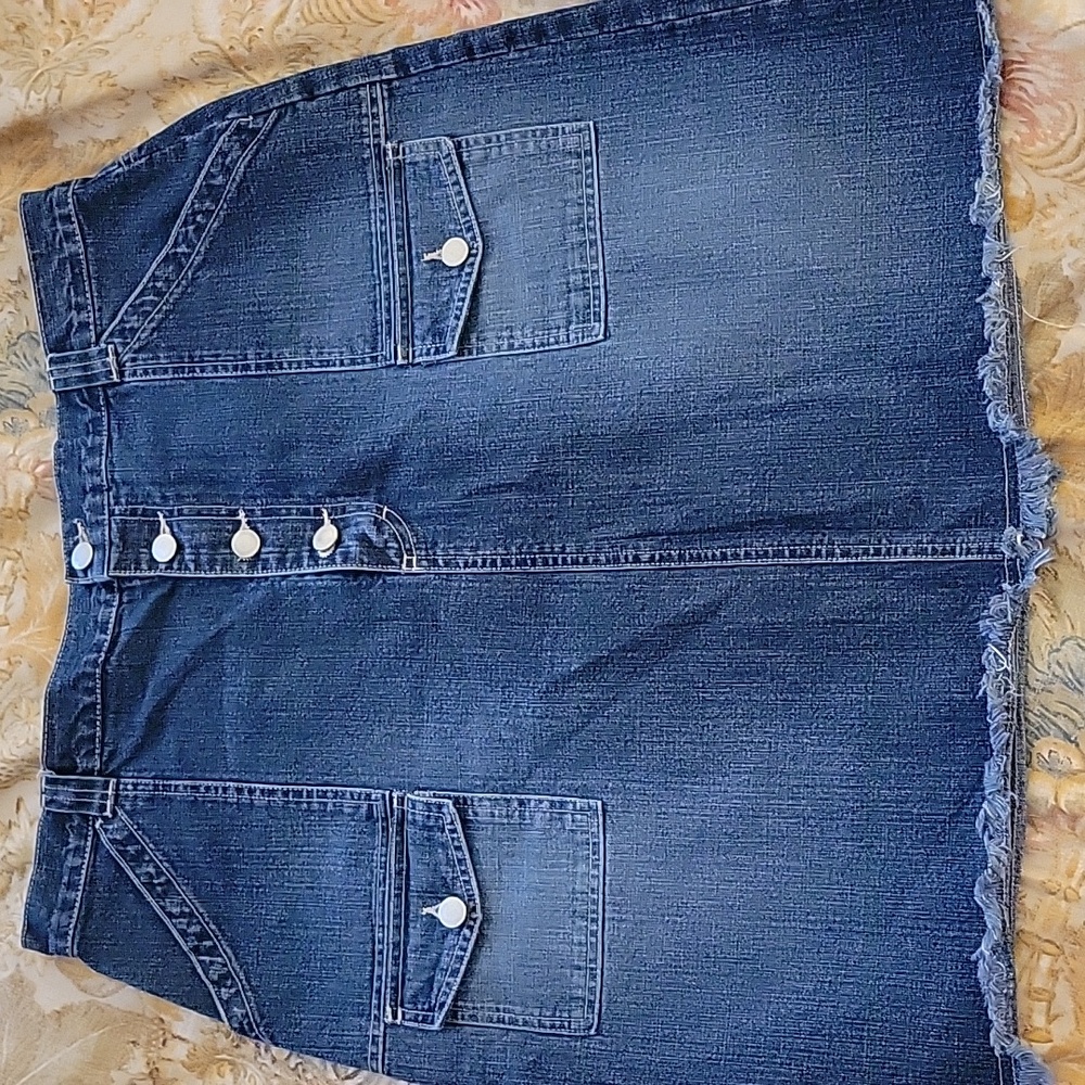 BUTTON-FLY Stretch Denim Skirt - Picture 7 of 11
